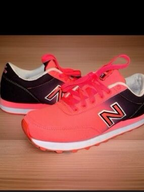New Balance Coral and Black Lace-Up Runners